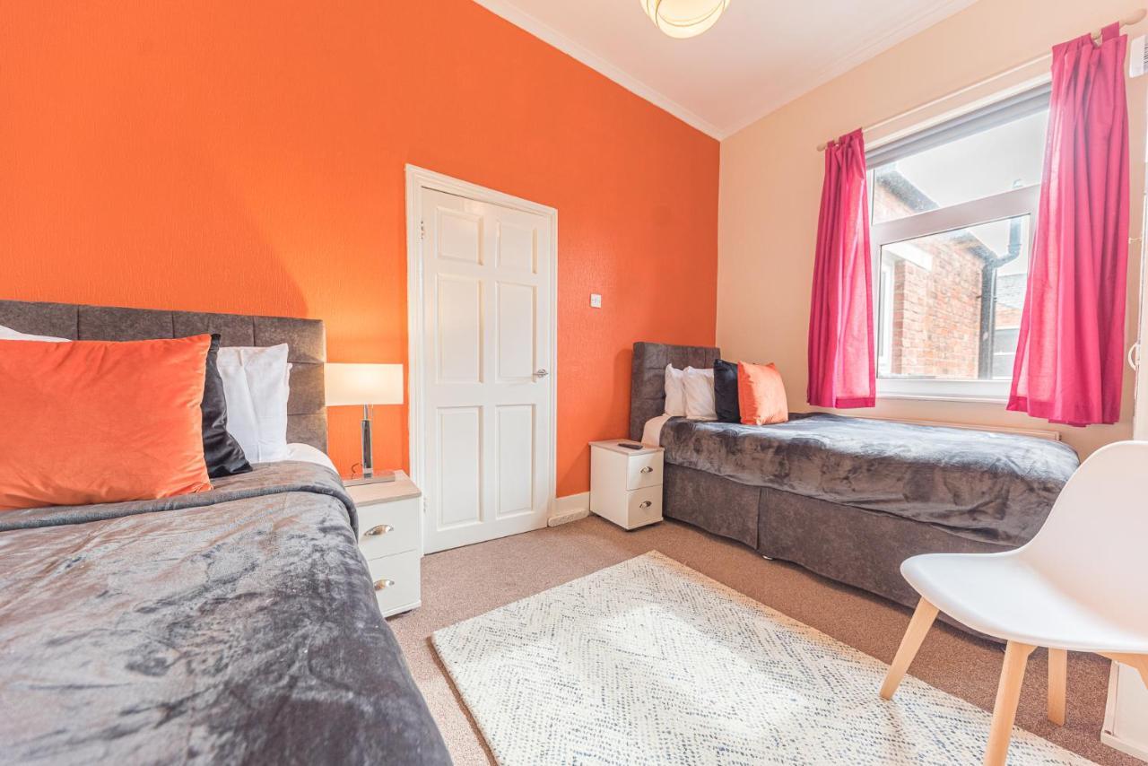 *King Bed* Luxury City Centre House Barrow-in-Furness Kültér fotó